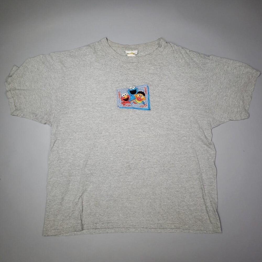 Vintage Sesame Street Elmo Cookie Monster Ernie embroidered T Shirt Mens XL